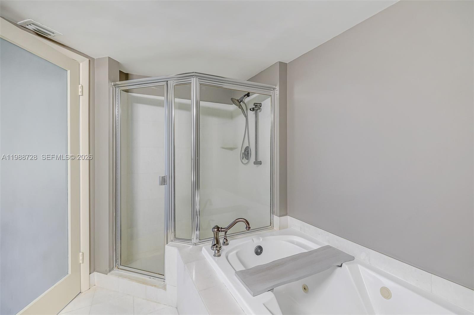 THE LANDMARK CONDO - Residential