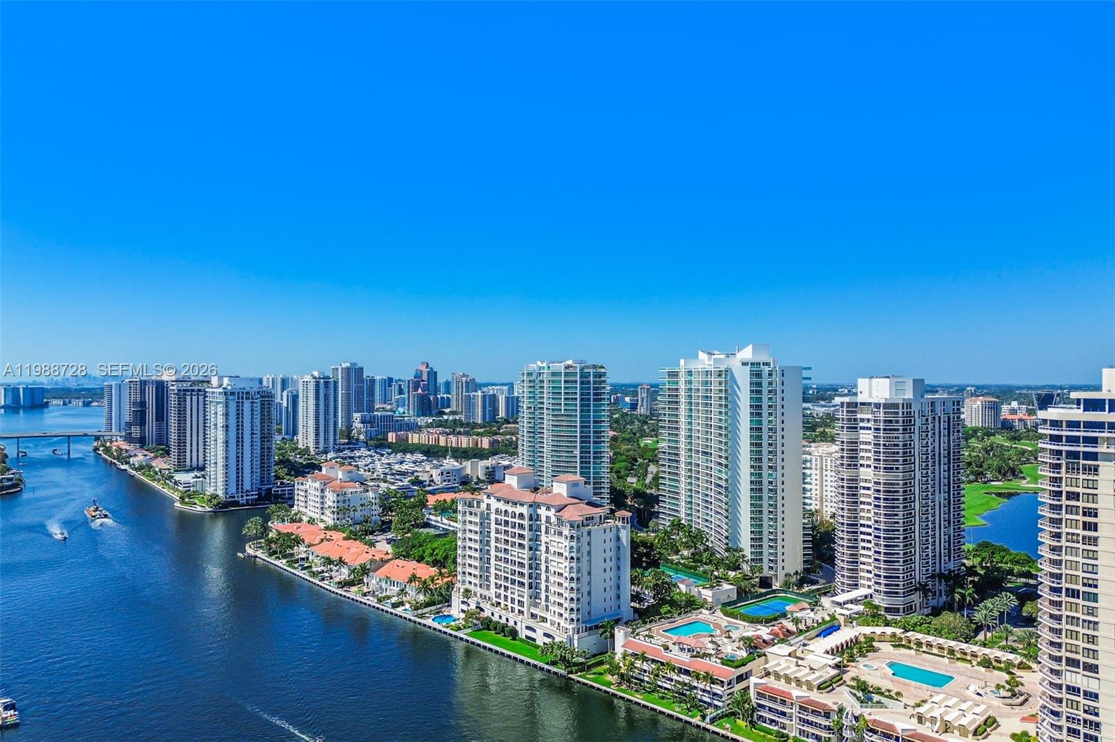 THE LANDMARK CONDO - Residential