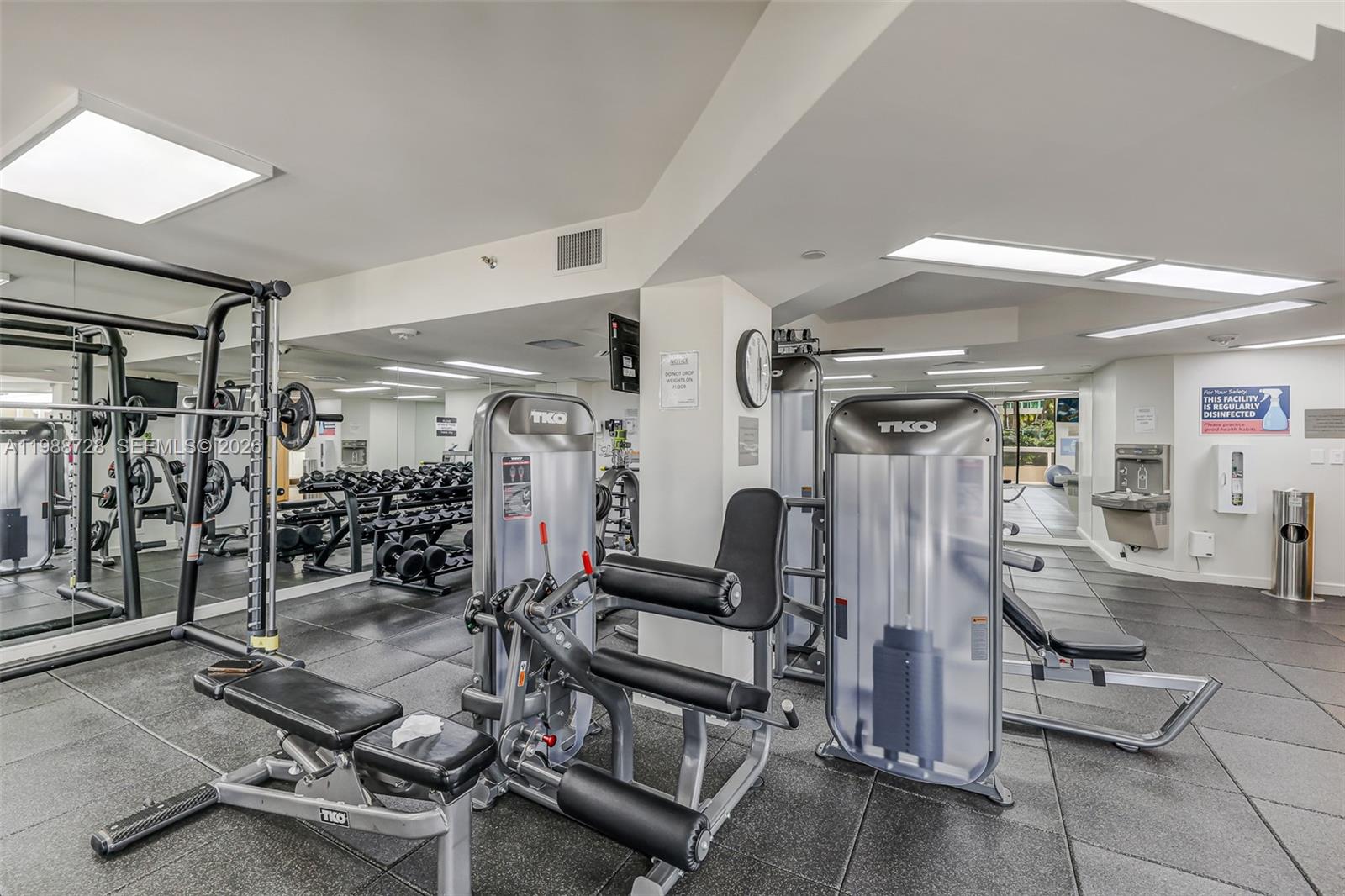 THE LANDMARK CONDO - Residential