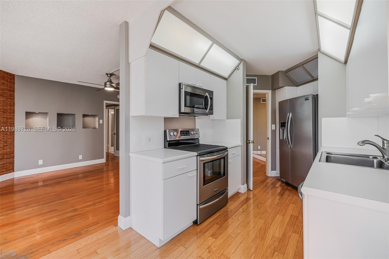 THE LANDMARK CONDO - Residential