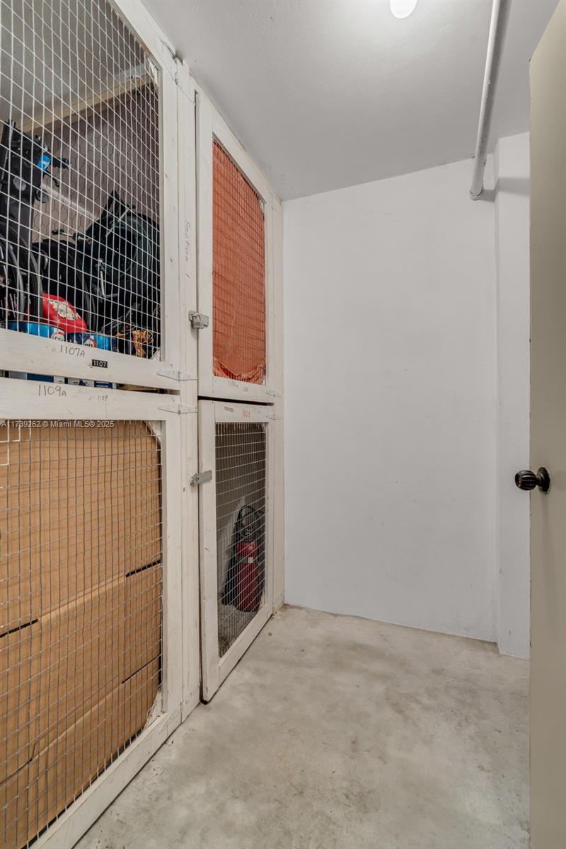 OLYMPUS CONDO PHASE - Residential