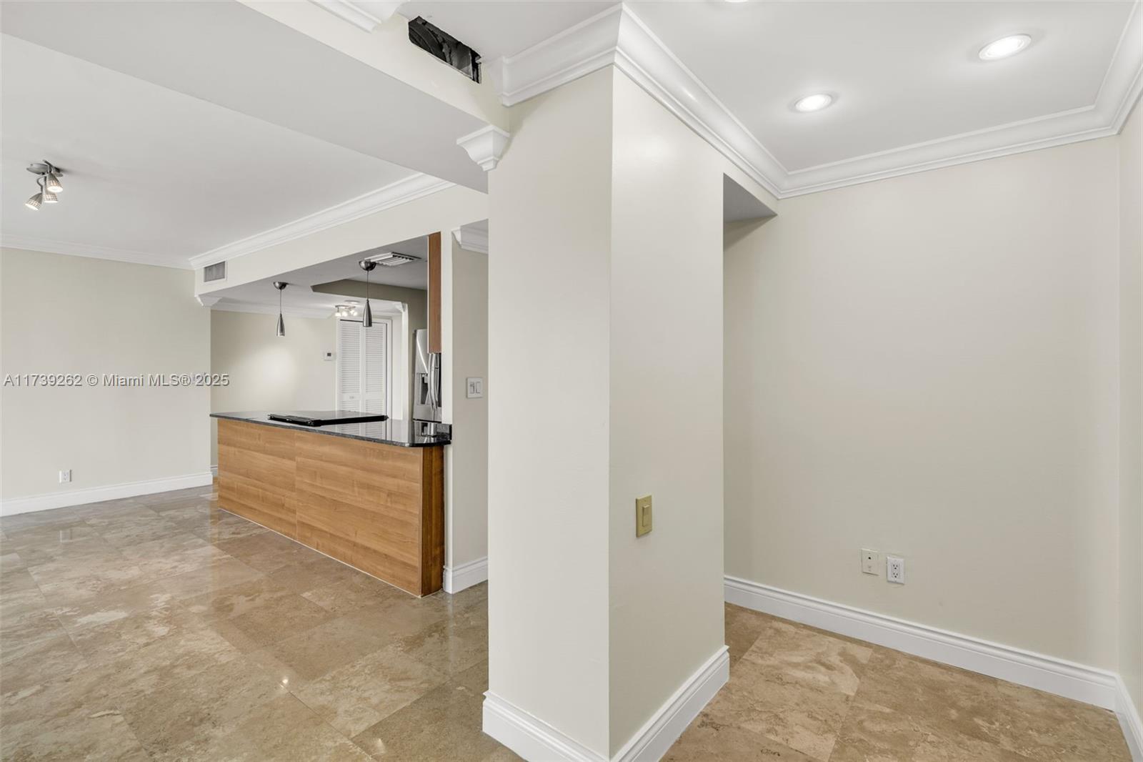 OLYMPUS CONDO PHASE - Residential