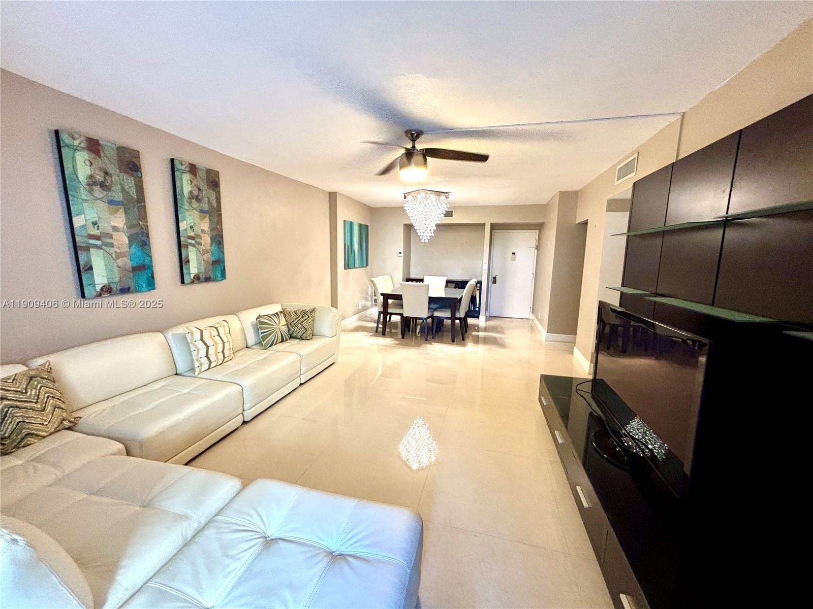 HILLCREST NO 21 CONDO - Residential