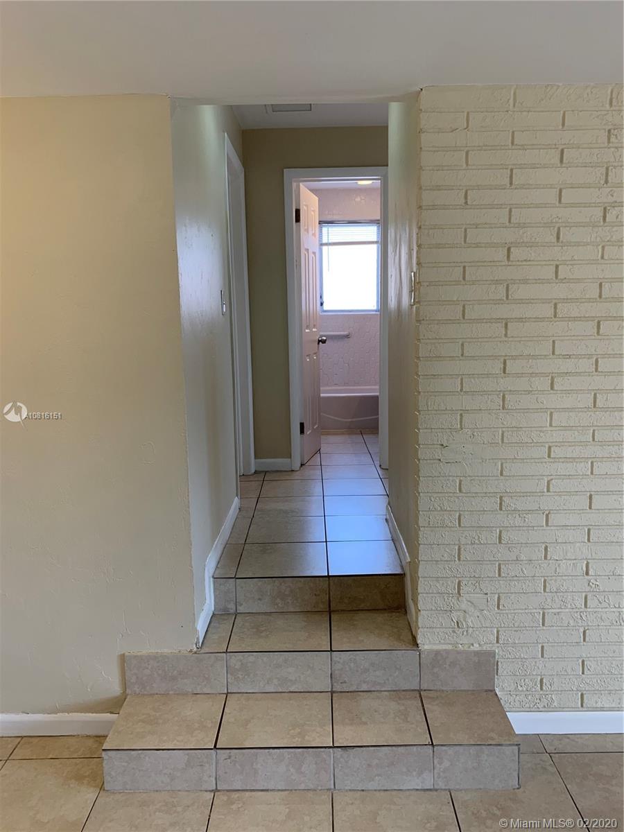 PEMBROKE PINES NO 2 - Residential