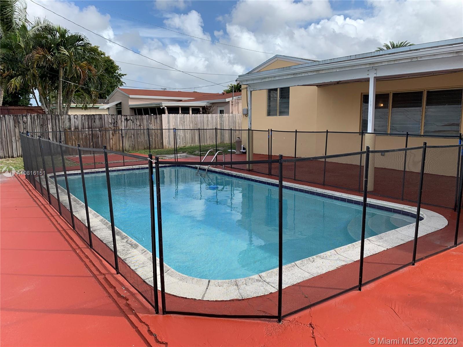 PEMBROKE PINES NO 2 - Residential