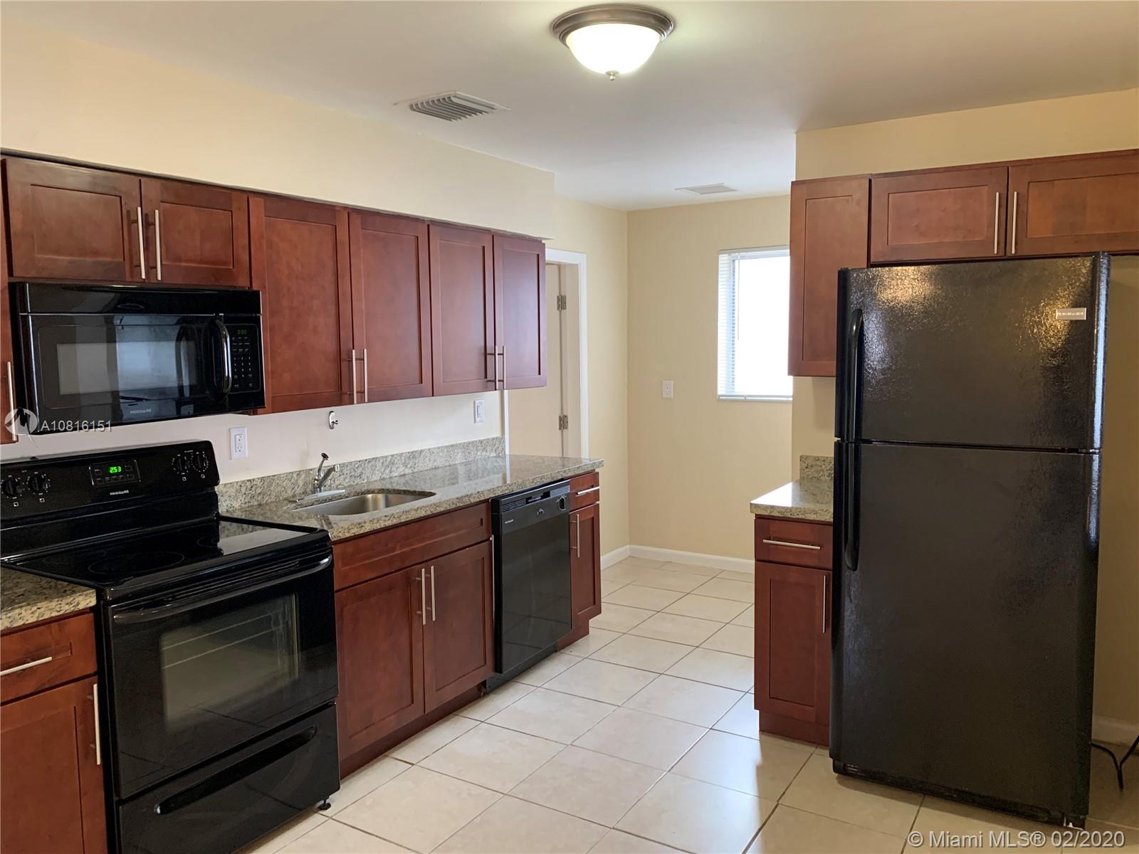 PEMBROKE PINES NO 2 - Residential