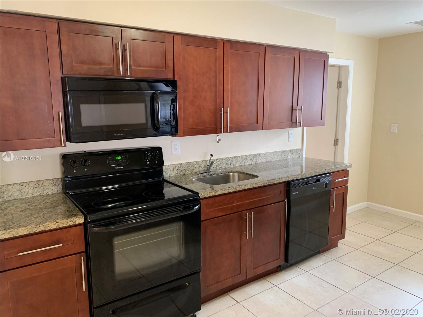 PEMBROKE PINES NO 2 - Residential