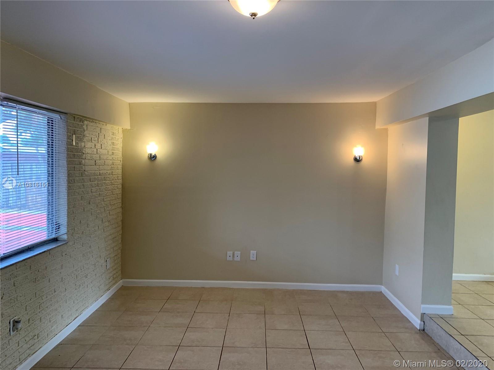 PEMBROKE PINES NO 2 - Residential