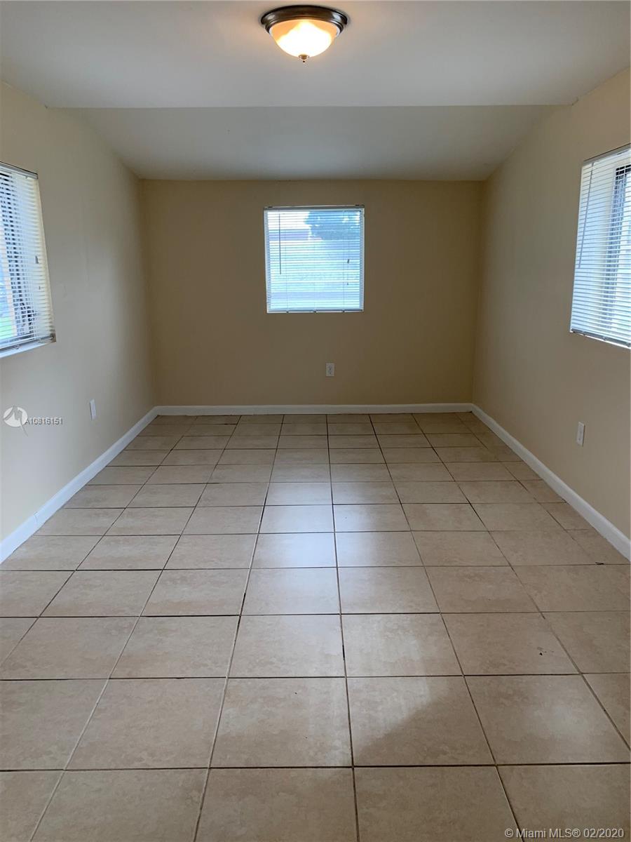 PEMBROKE PINES NO 2 - Residential