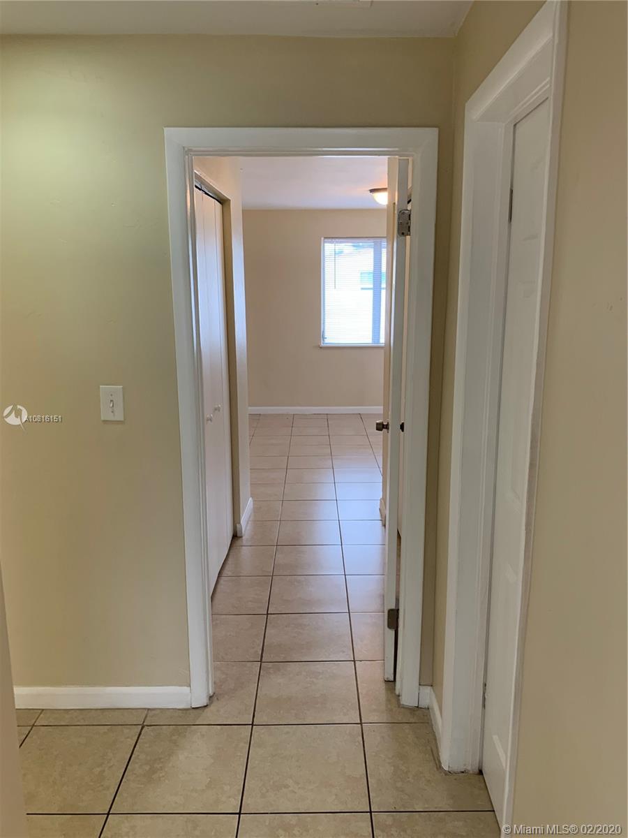 PEMBROKE PINES NO 2 - Residential