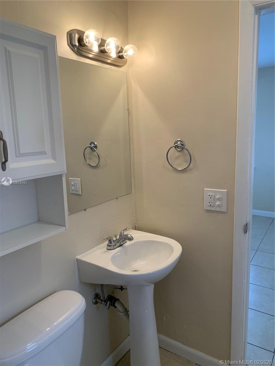 PEMBROKE PINES NO 2 - Residential