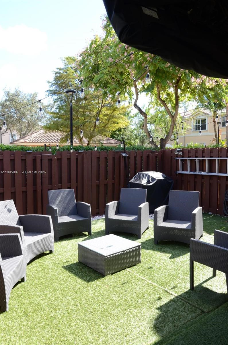 KENDALL BREEZE SOUTH - Residential