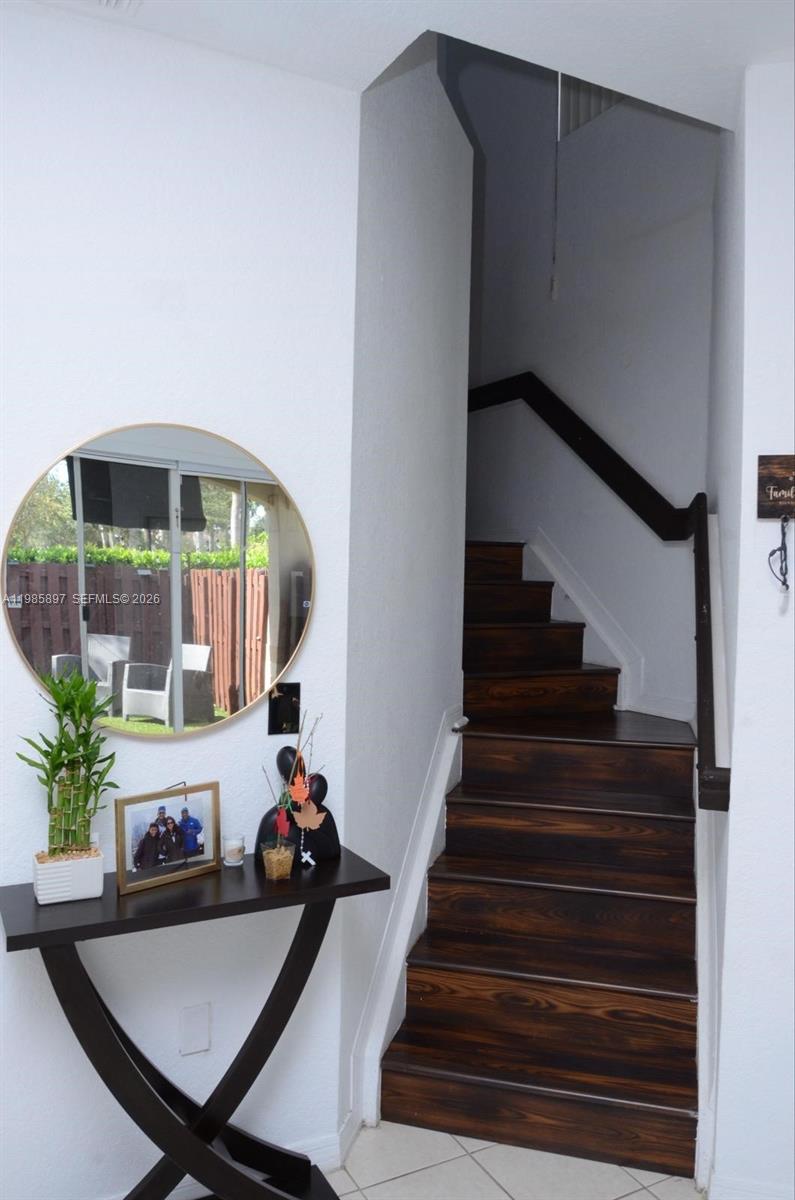 KENDALL BREEZE SOUTH - Residential