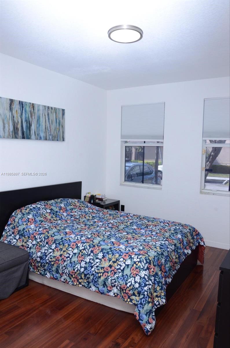 KENDALL BREEZE SOUTH - Residential