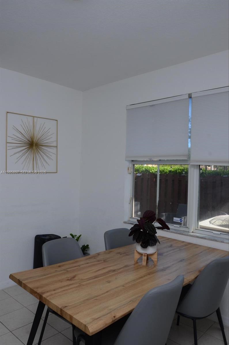 KENDALL BREEZE SOUTH - Residential