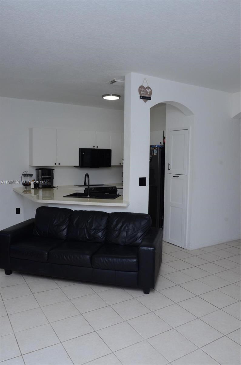 KENDALL BREEZE SOUTH - Residential