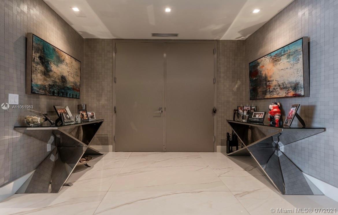 18975 COLLINS CONDO - Residential