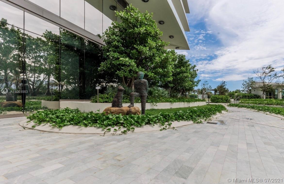 18975 COLLINS CONDO - Residential