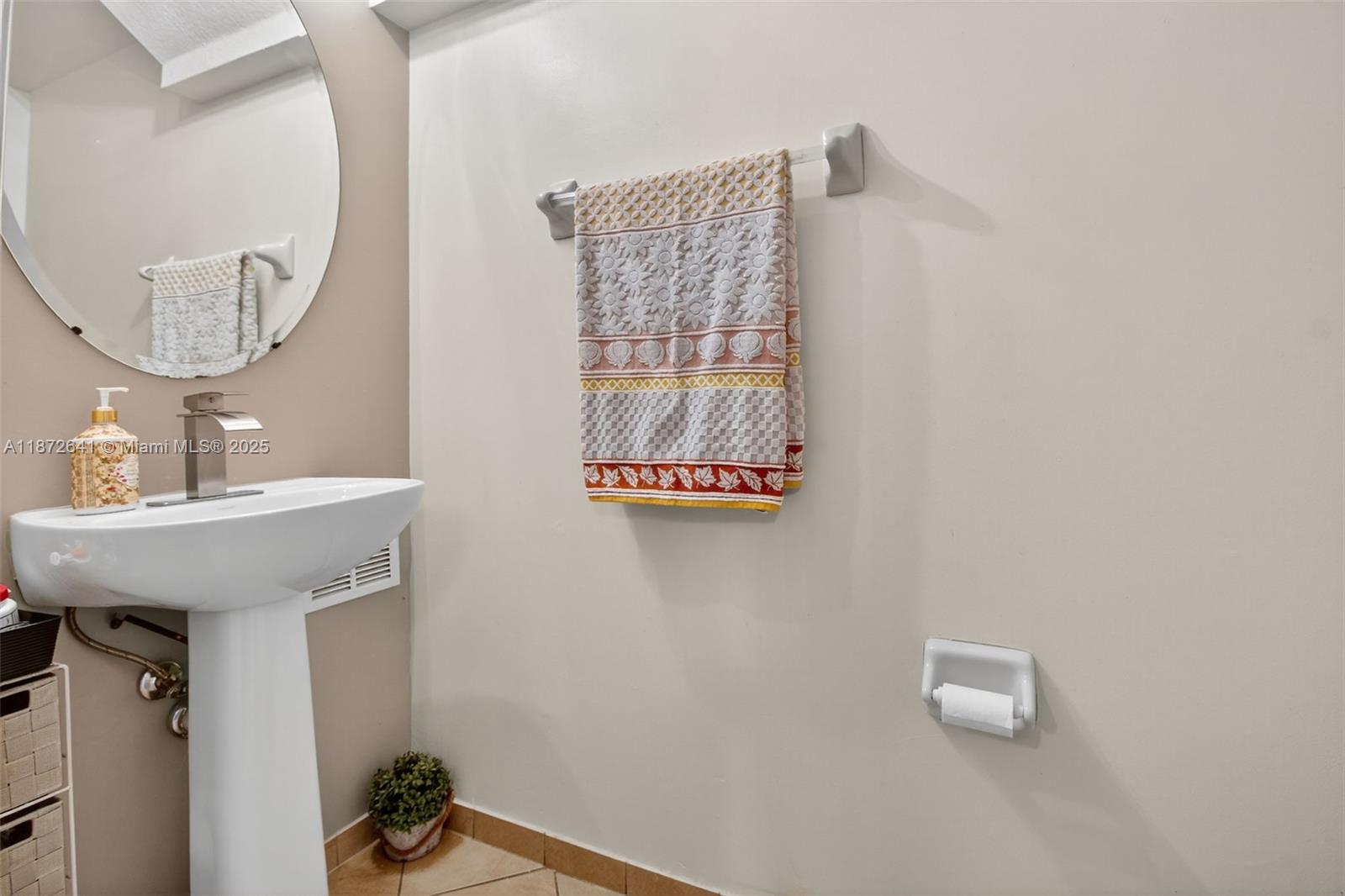 BAYWINDS OF IBIZA - Residential