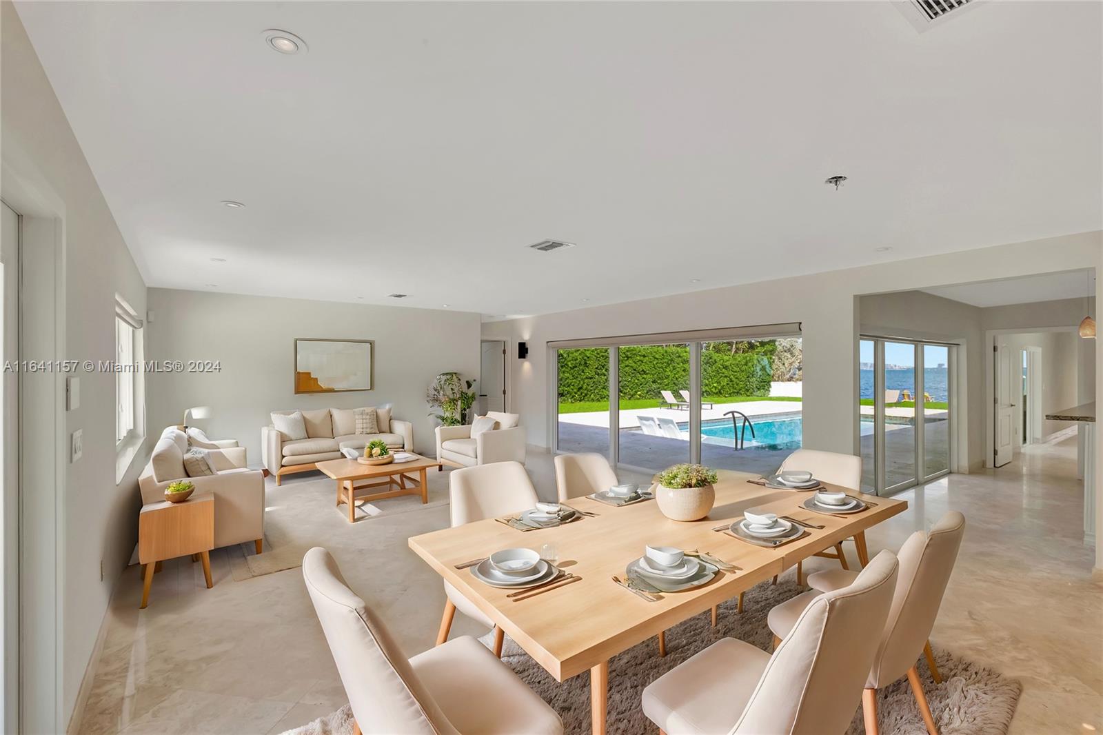 TROPICAL ISLE HOMES SUB 4 - Residential