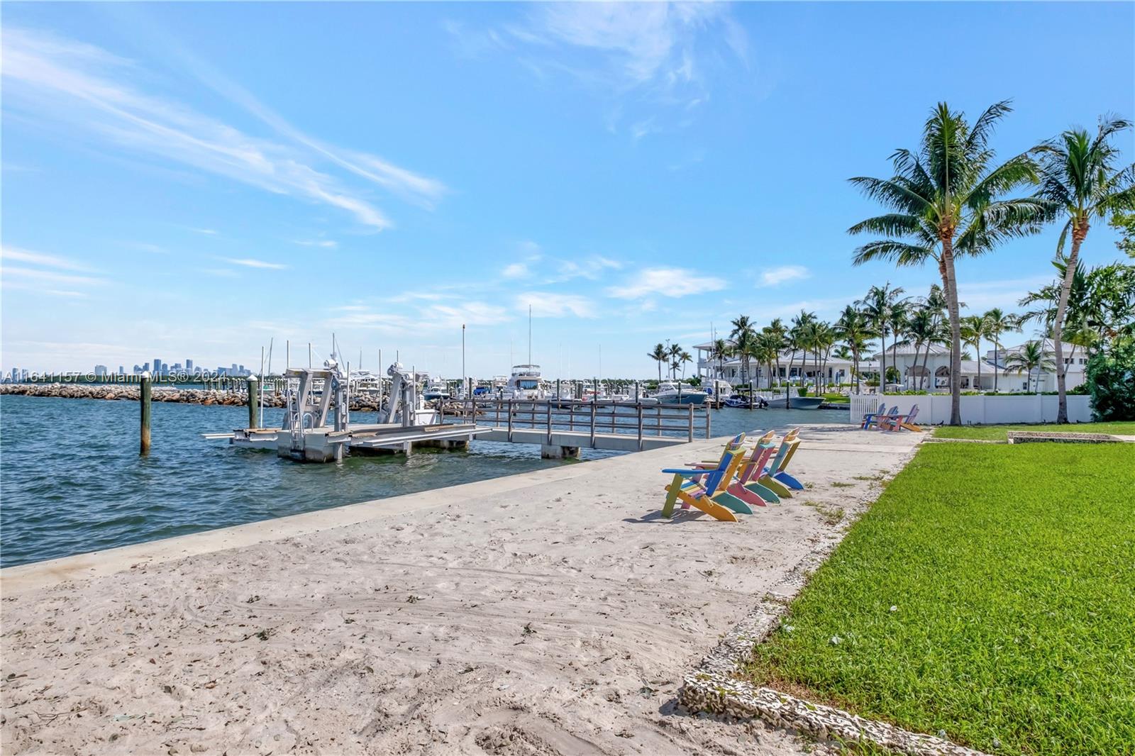 TROPICAL ISLE HOMES SUB 4 - Residential