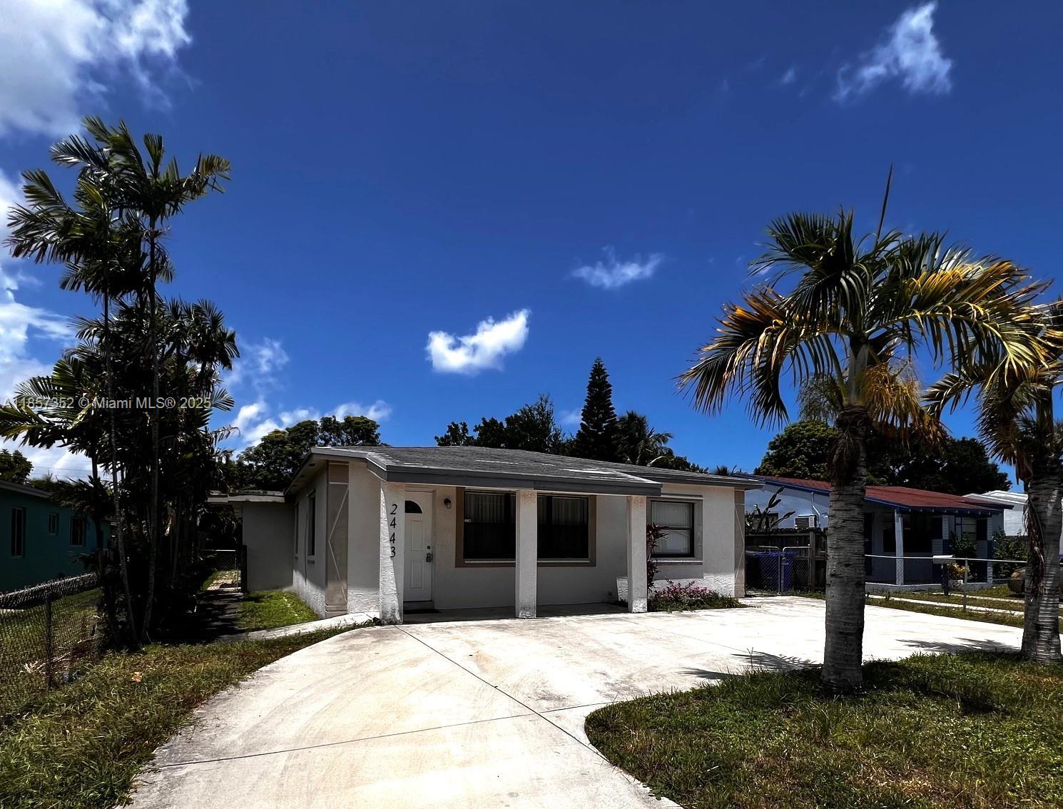 Very spacious house with 3 bedrooms and 2 bathrooms. East of I-95. Large fenced lot, primary bedroom with a walk-in closet and bathroom. CBS constructed shed that provides lots of extra storage space. Brand new kitchen countertop. Great natural light all throughout the house.