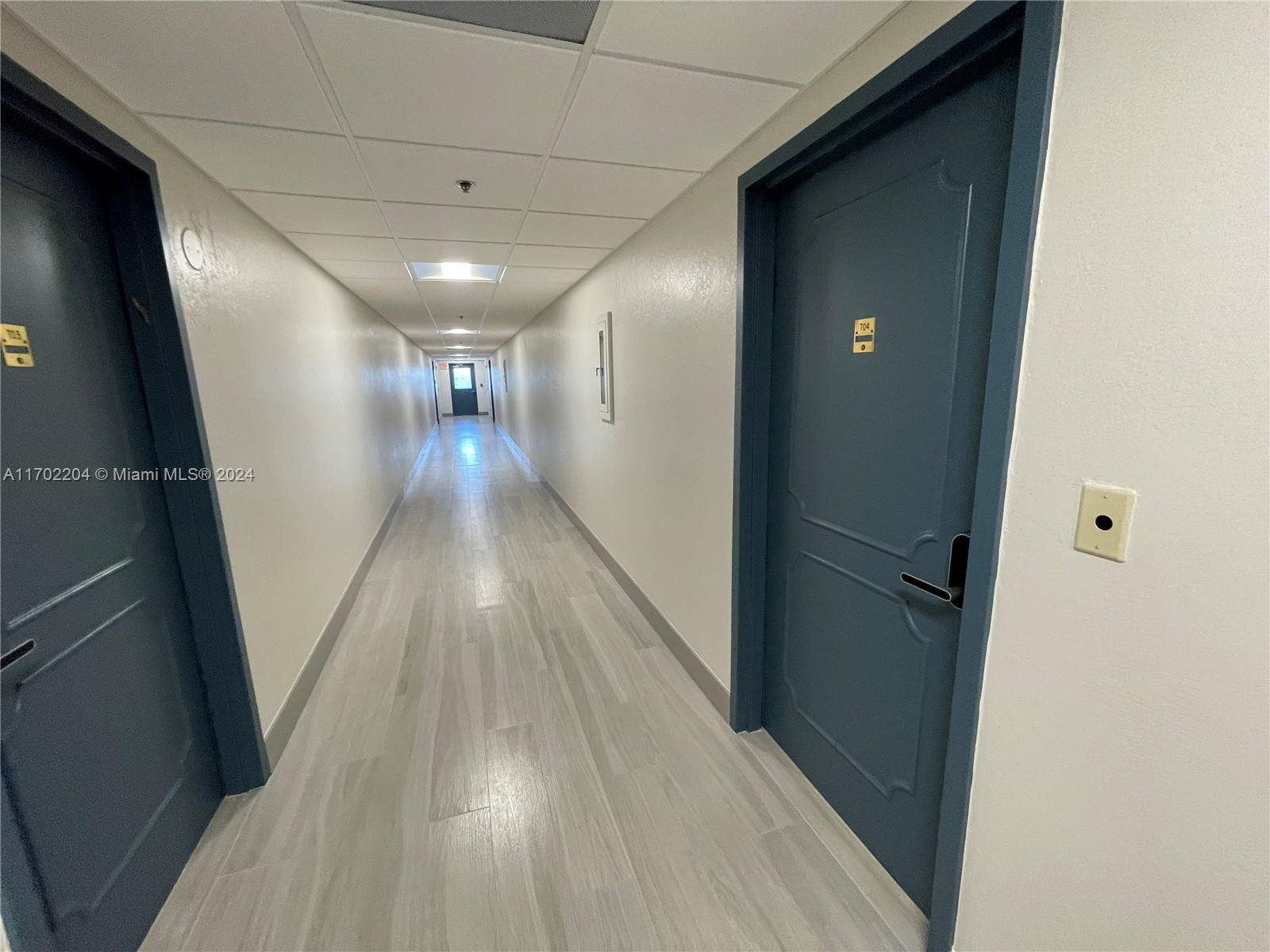 HILLCREST EAST NO 20 COND - Residential