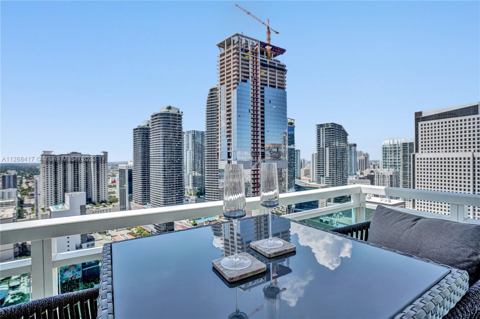 THE PLAZA 901 BRICKELL CO - Residential Lease