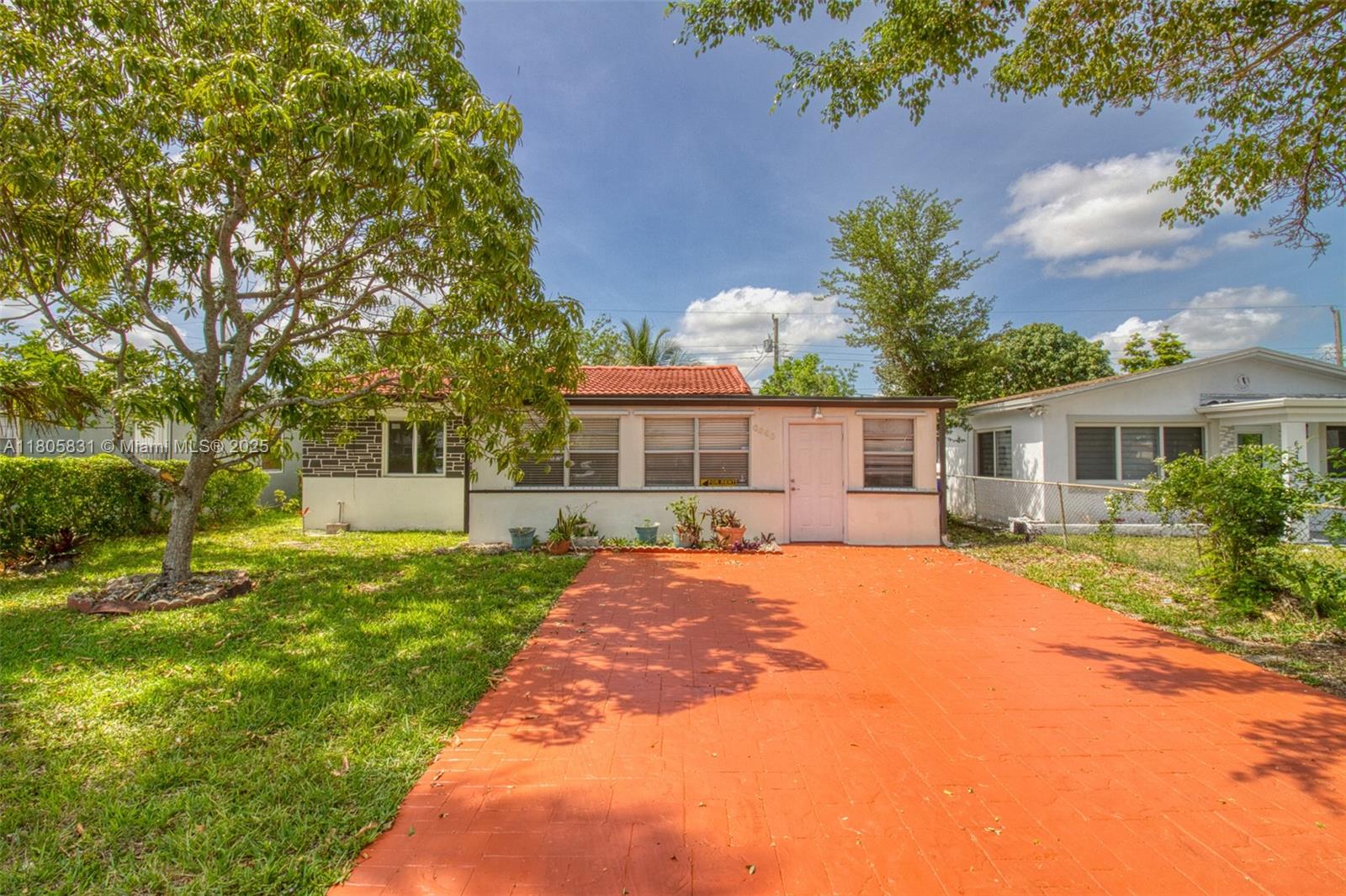 6240 Sw 22nd Ct, Miramar, Broward County, Florida - 3 Bedrooms  
2 Bathrooms - 