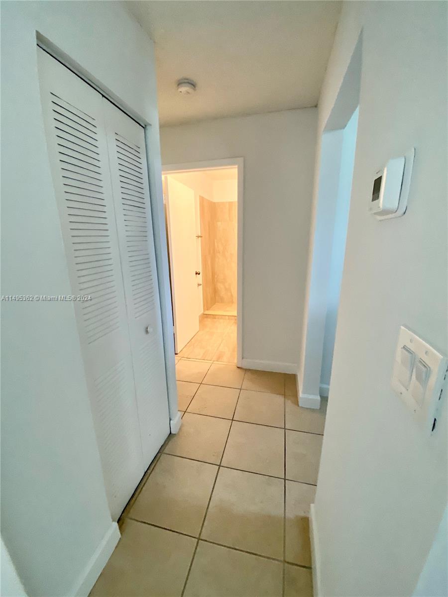 SUMMER LAKE - Residential Lease