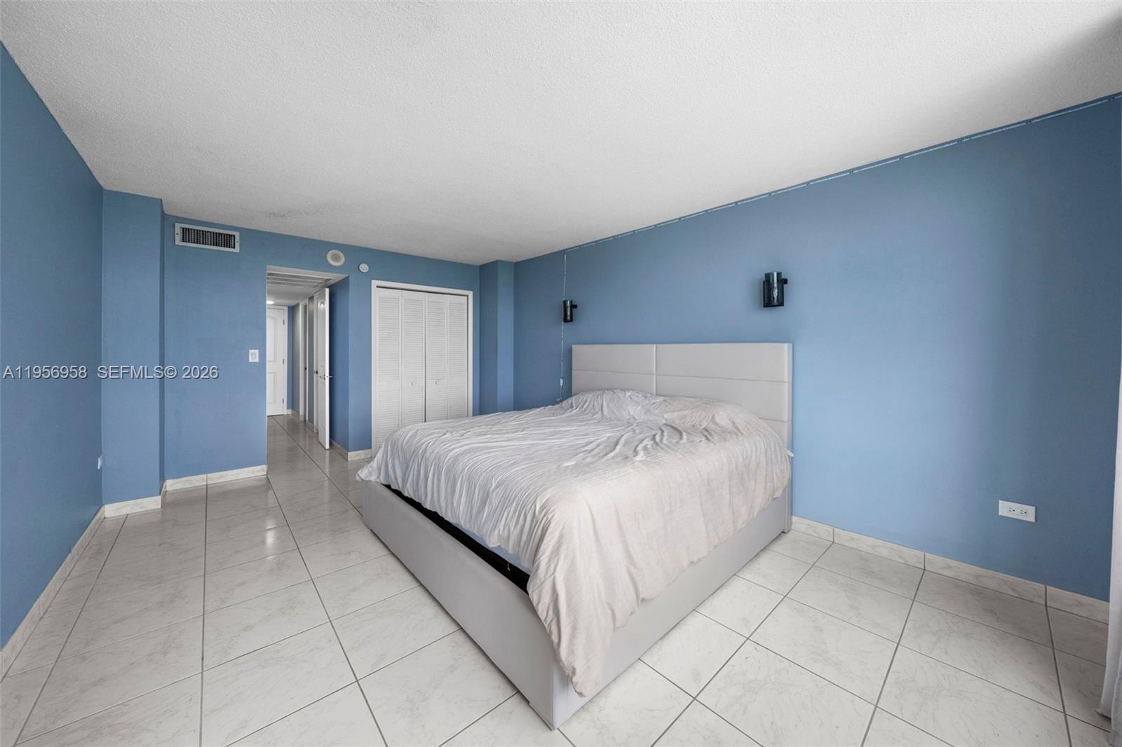 OCEANSIDE PLAZA CONDO - Residential