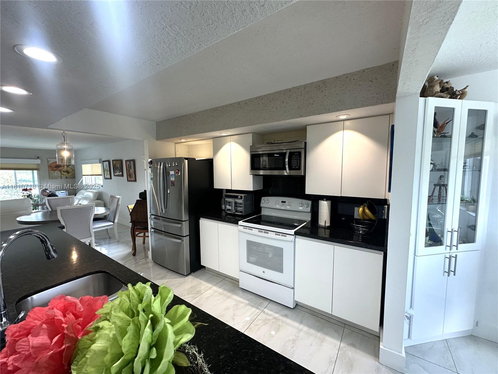 13700 SW 14th St 412D