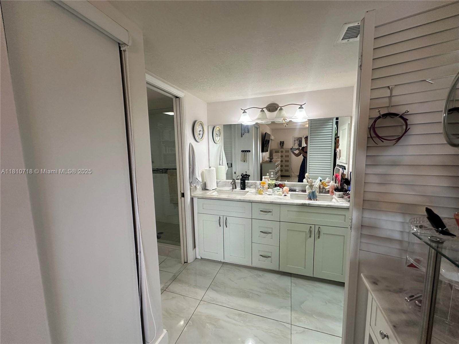 13700 SW 14th St 412D