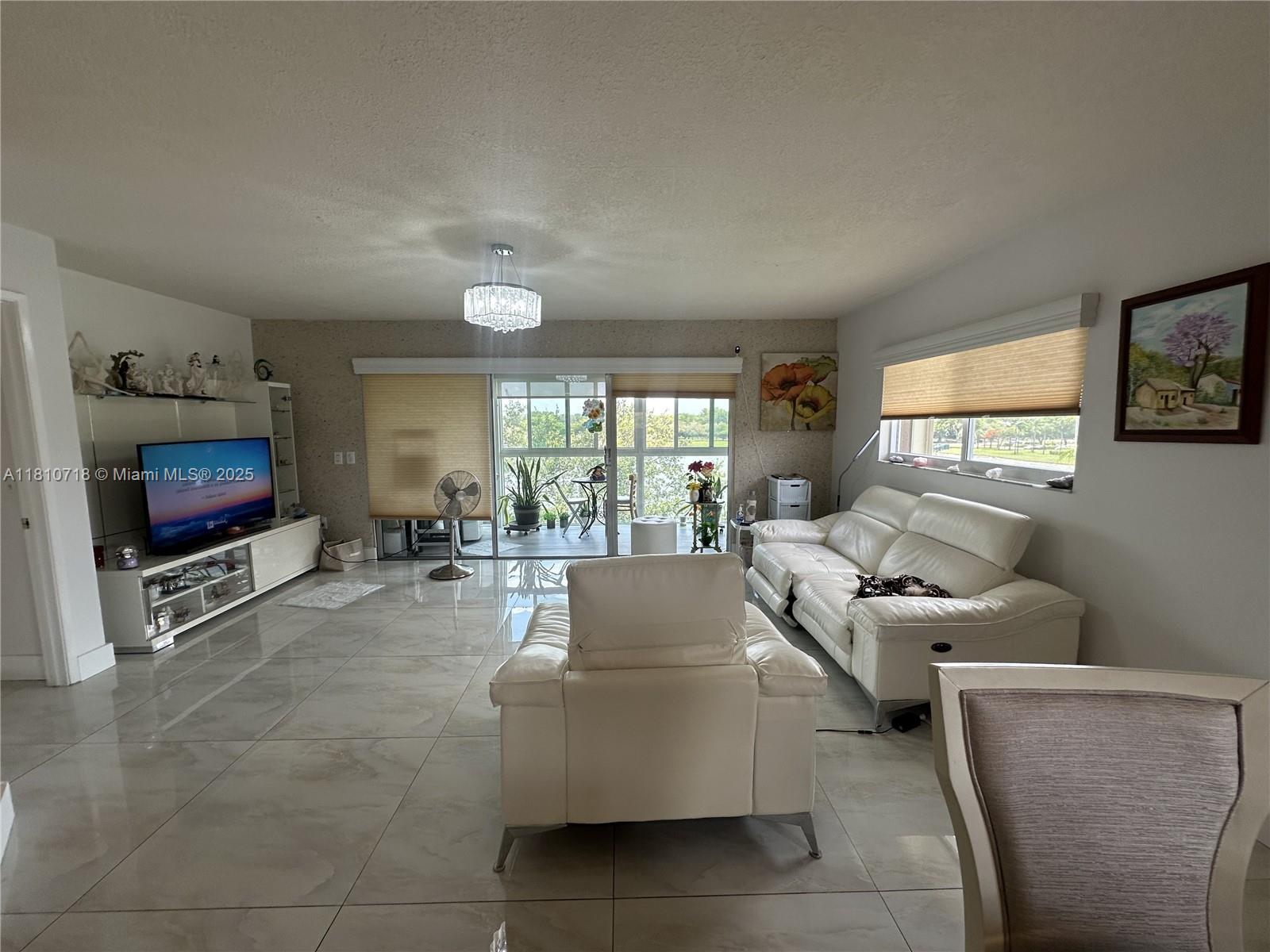 13700 SW 14th St 412D