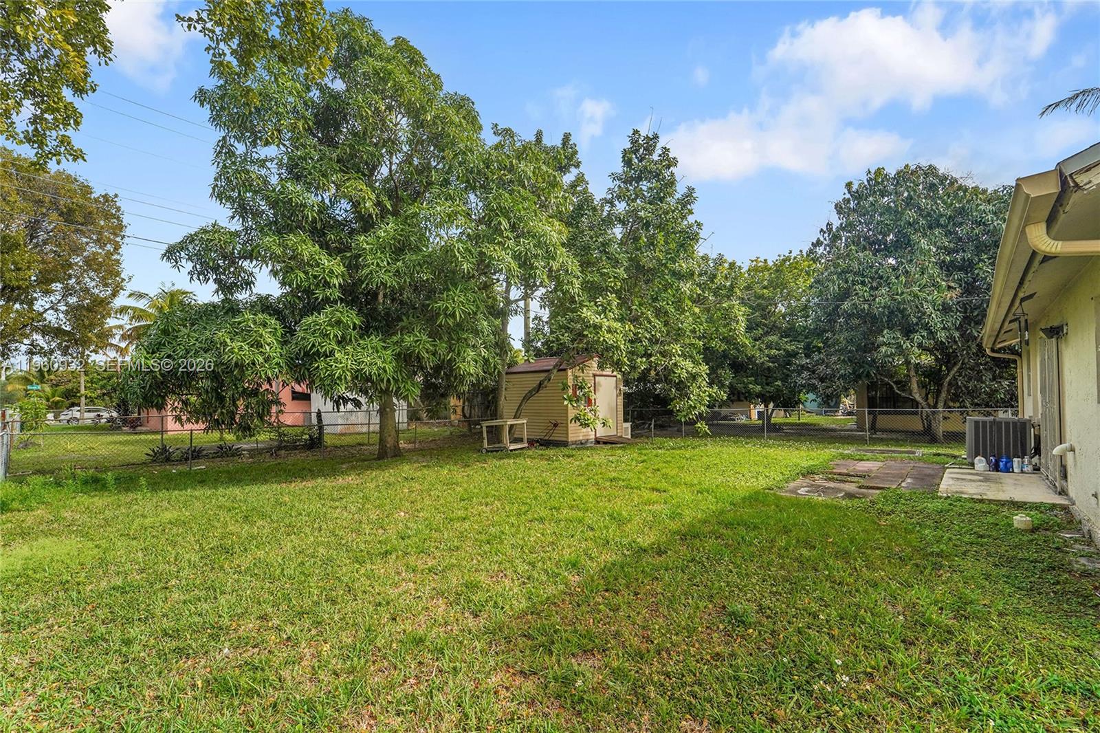 BEVERLY PARK - Residential