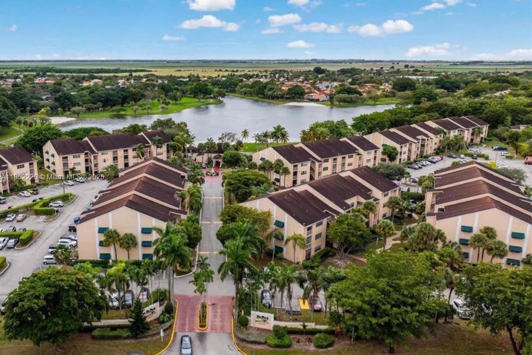 Spacious 1 bed / 1 bath unit in the highly desirable Hammocks area! This bright and airy apartment features plenty of natural light and generous living space, perfect for both investors and end users. The motivated seller is dealing with an emergency and has priced the unit very competitively—don’t miss this opportunity! No special assessments and low HOA fees make this a smart buy. Includes one assigned parking spot, with additional guest parking available on a first-come basis. Prime location in a great neighborhood close to everything. Act fast—this won’t last!
