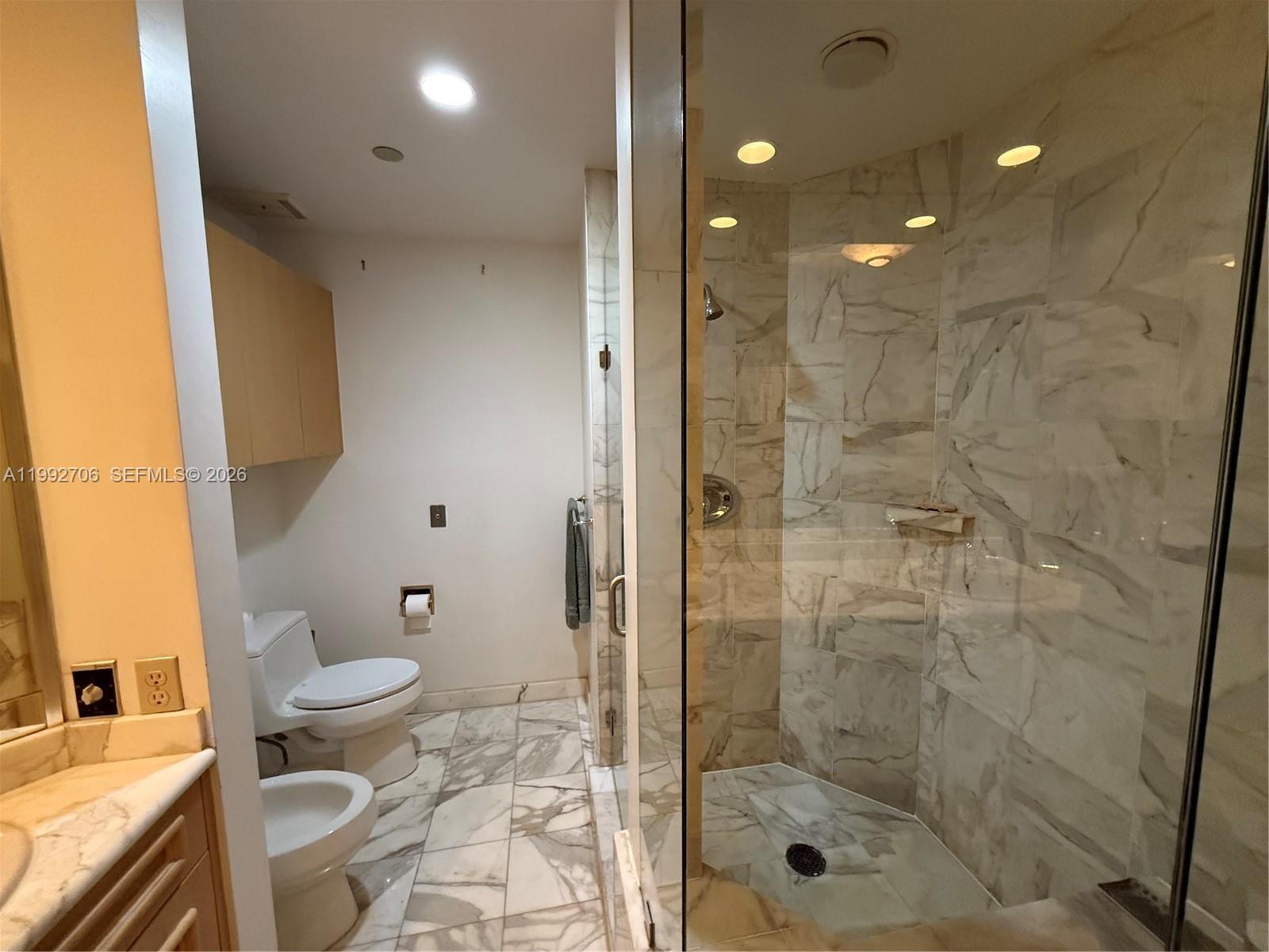 MEDITERRANEAN VILLAGE CON - Residential Lease