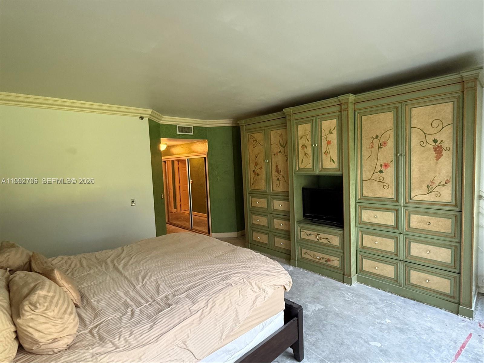 MEDITERRANEAN VILLAGE CON - Residential Lease