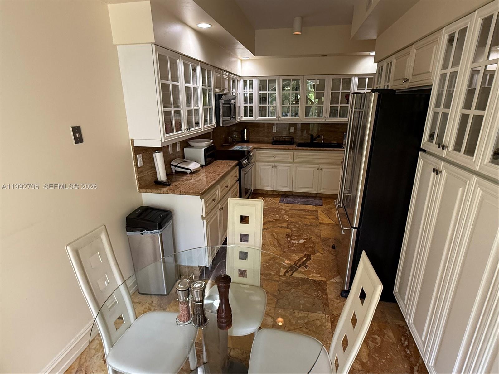 MEDITERRANEAN VILLAGE CON - Residential Lease