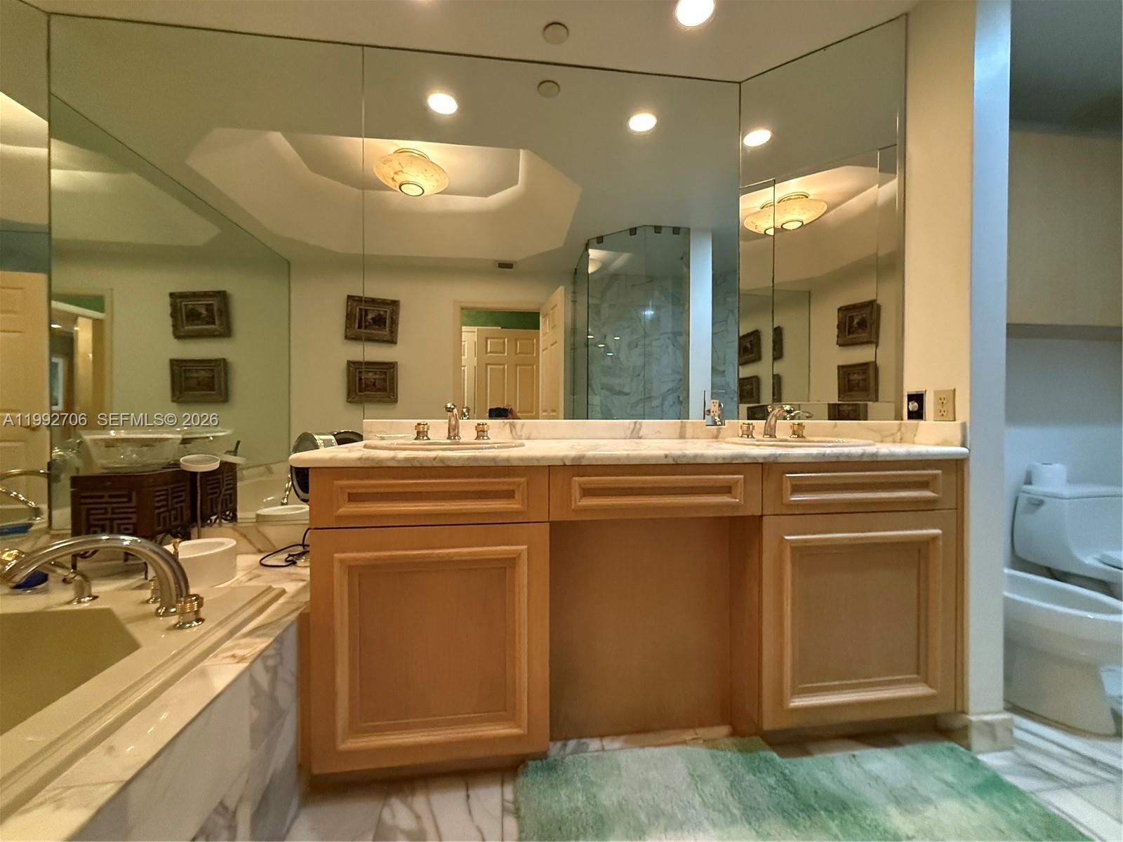 MEDITERRANEAN VILLAGE CON - Residential Lease