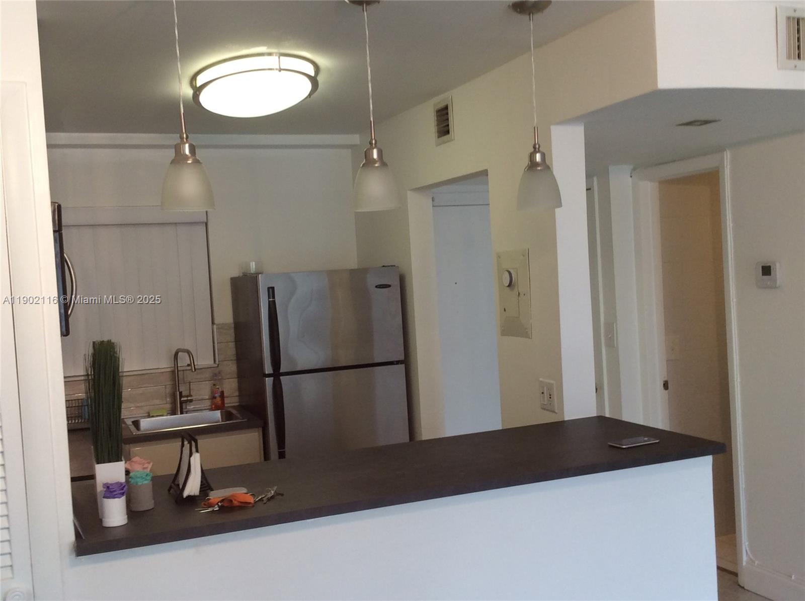 BAYVIEW CONDO - Residential Lease