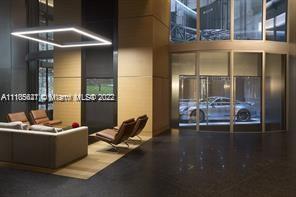 18555 COLLINS AVENUE COND - Residential