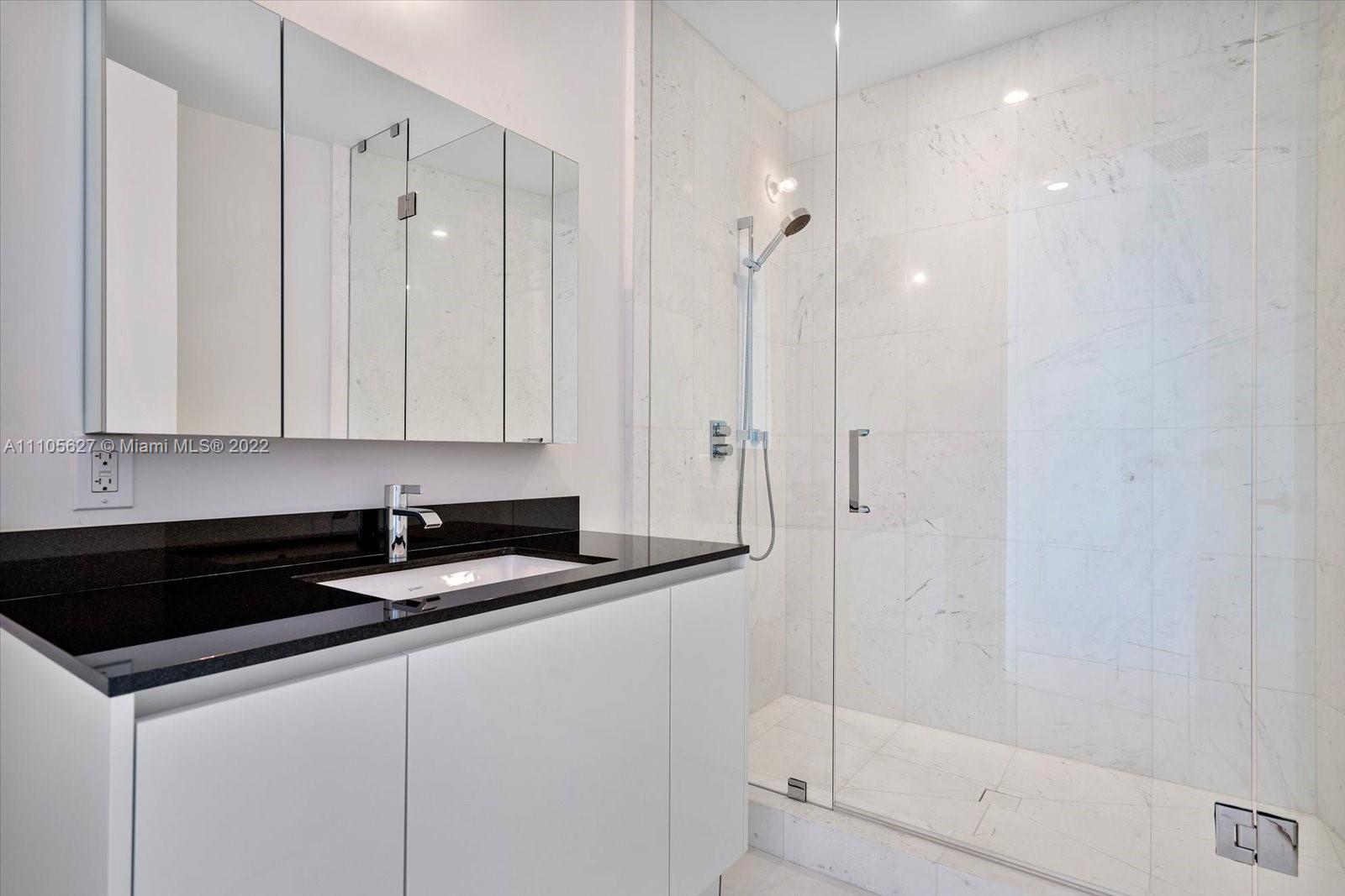 18555 COLLINS AVENUE COND - Residential