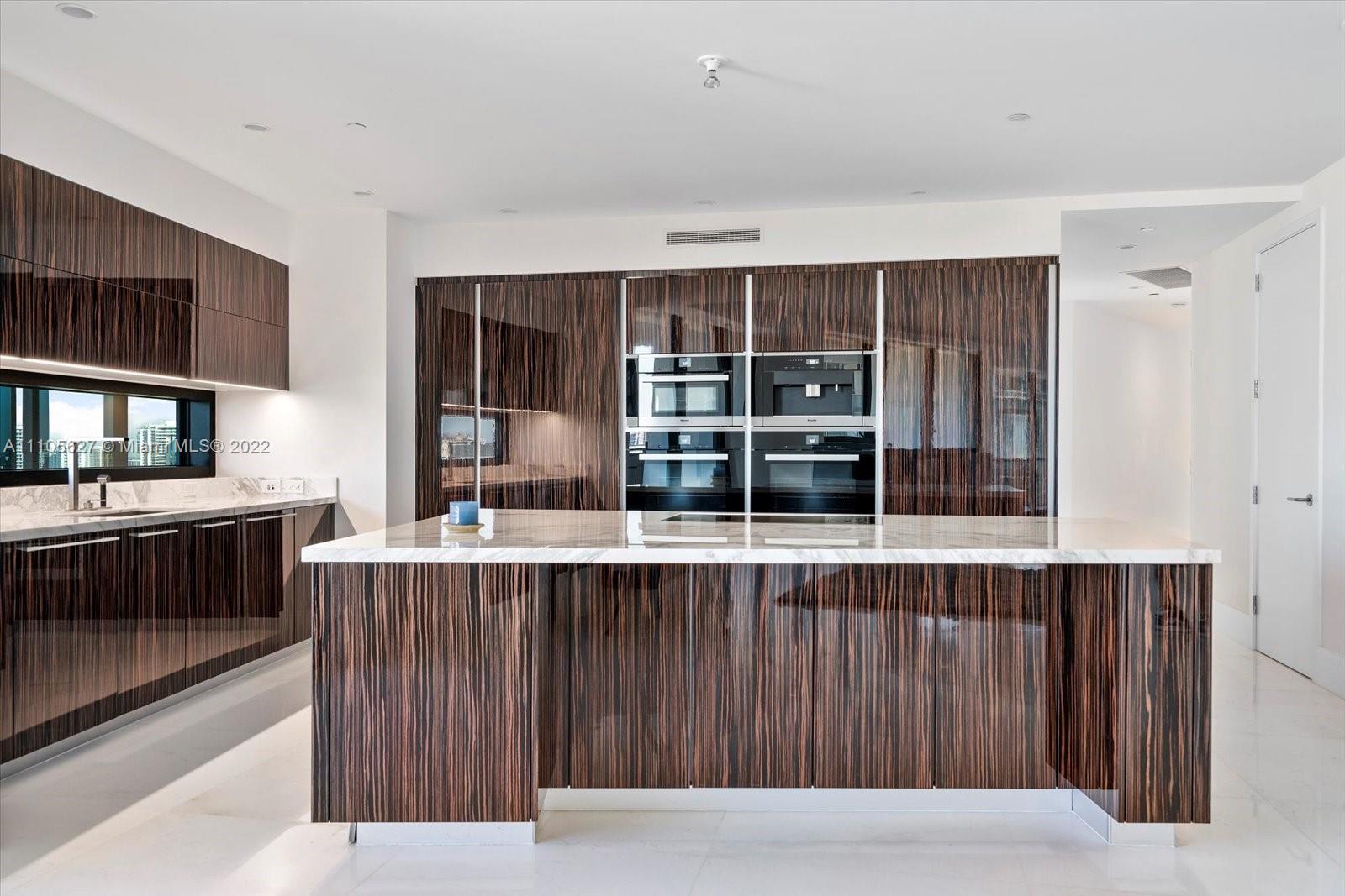 18555 COLLINS AVENUE COND - Residential