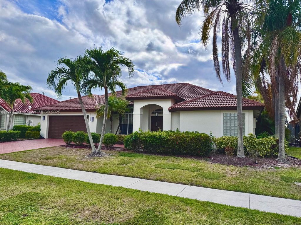 Photo of 18654 Cape Sable Dr #18654, Boca Raton, FL 33498 (MLS # A11784701)