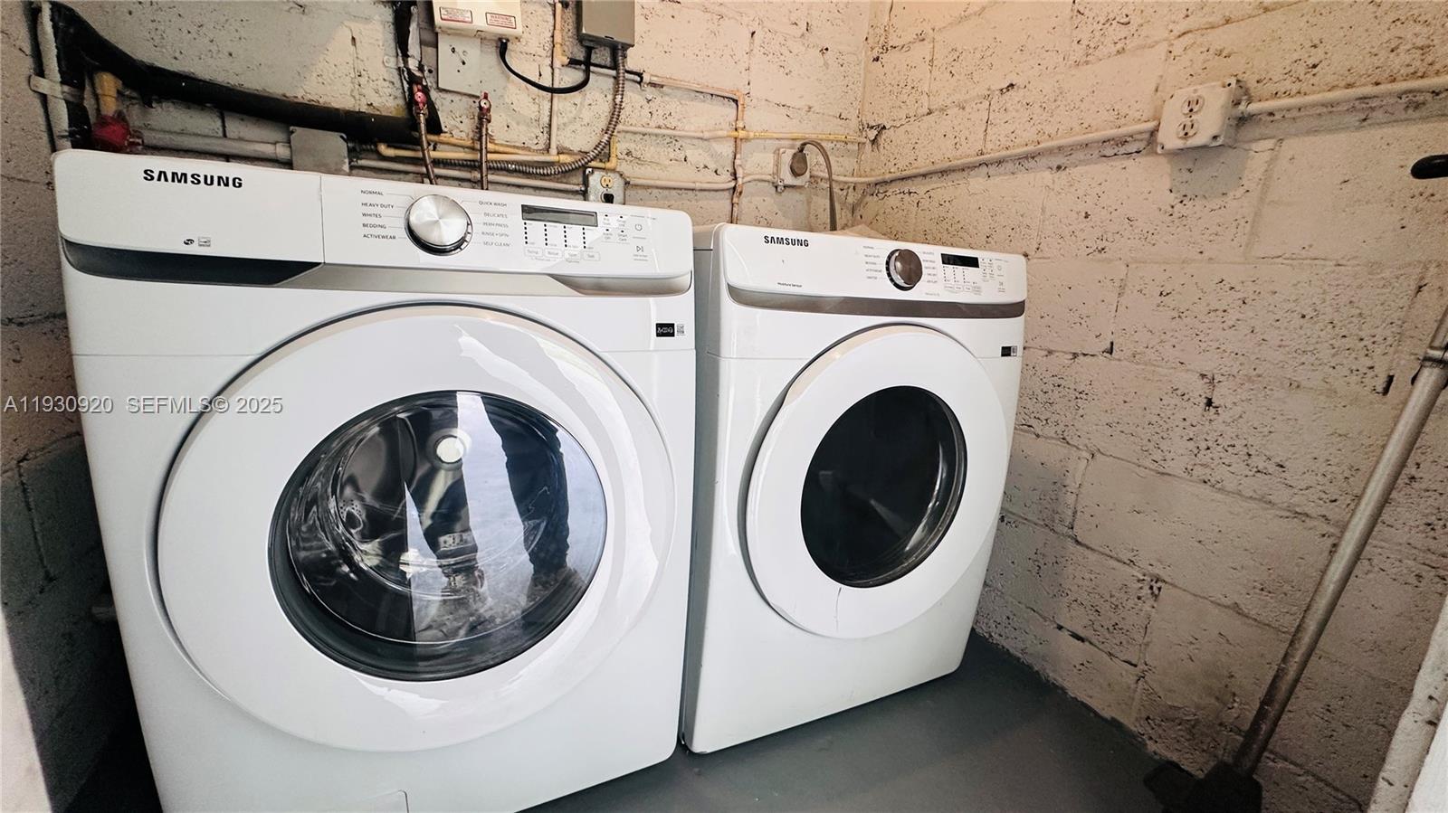 WEST PERRINE ADDN - Residential Lease