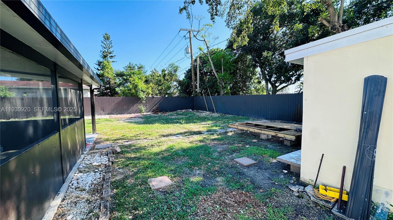 WEST PERRINE ADDN - Residential Lease