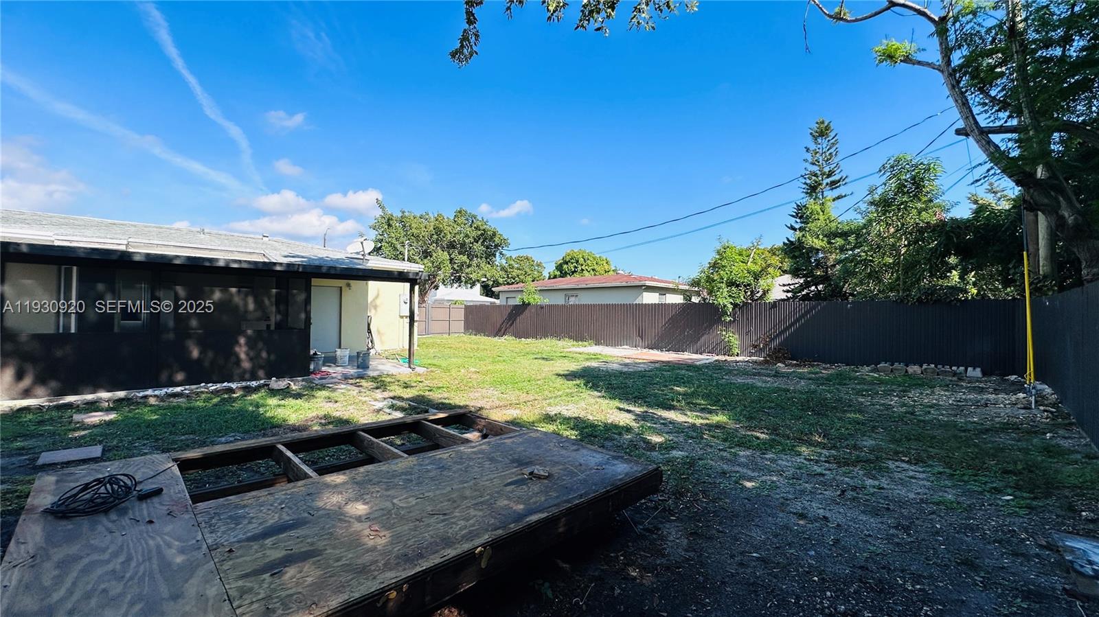 WEST PERRINE ADDN - Residential Lease