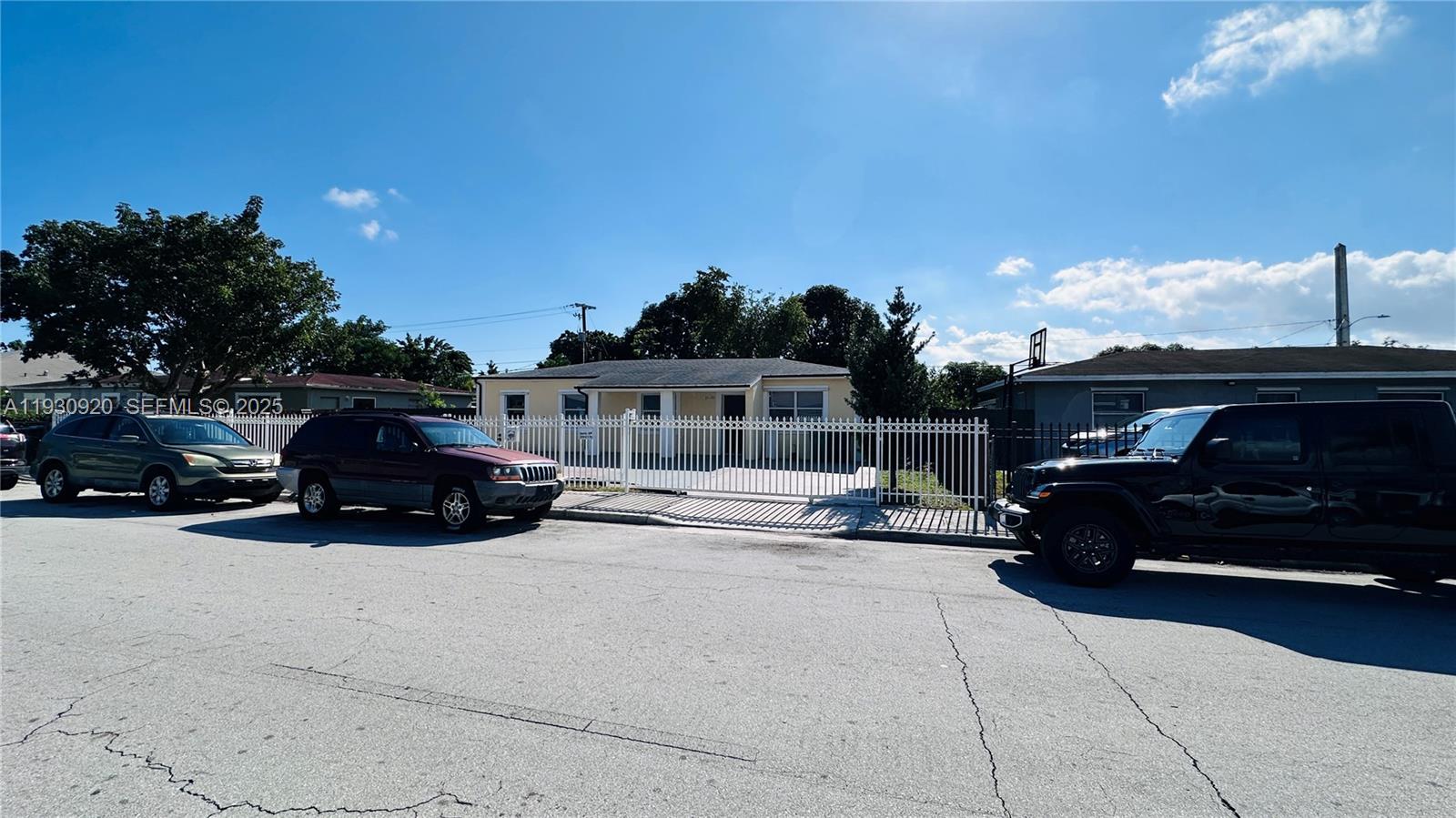 WEST PERRINE ADDN - Residential Lease