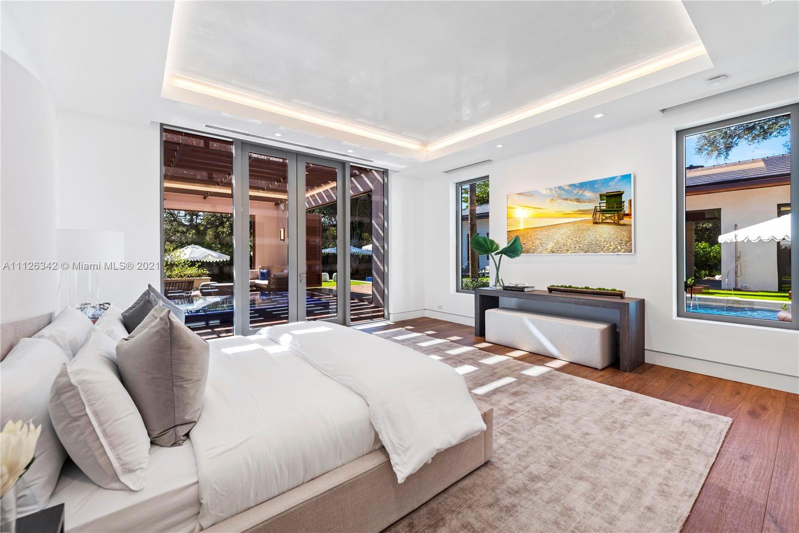 TOWN & COUNTRY ESTATES - Residential